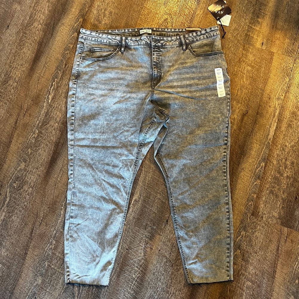 NWT women’s plus size grey jeans